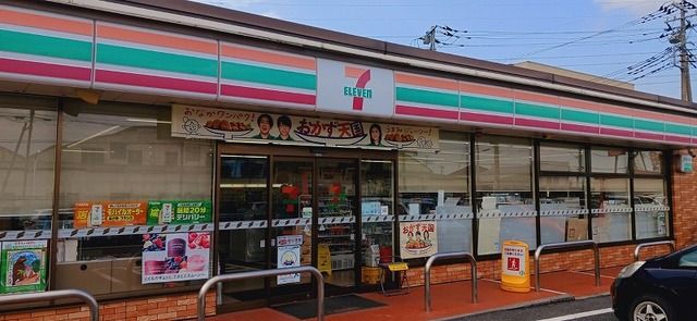 近くのセブンイレブン熊谷佐谷田店まで400m(徒歩5分)