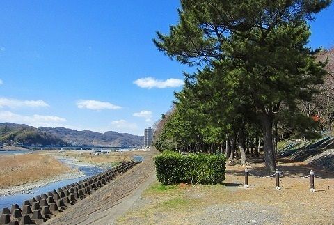 近くの望地弁天キャンプ場まで2,000m(徒歩25分)