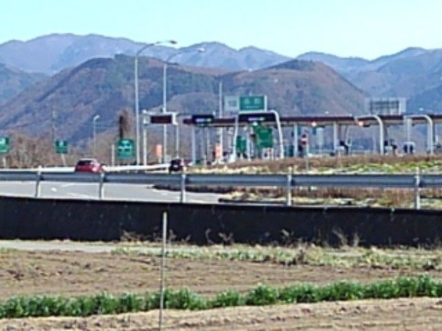 近くの長野I.Cまで3,000m(徒歩38分)