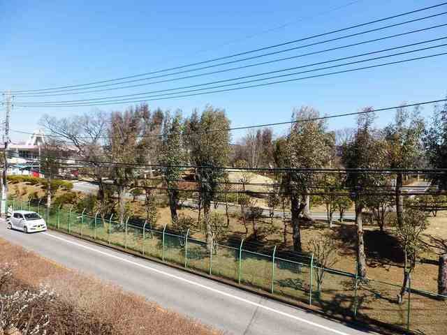 近くのユーカリ交通公園まで350m（徒歩5分）