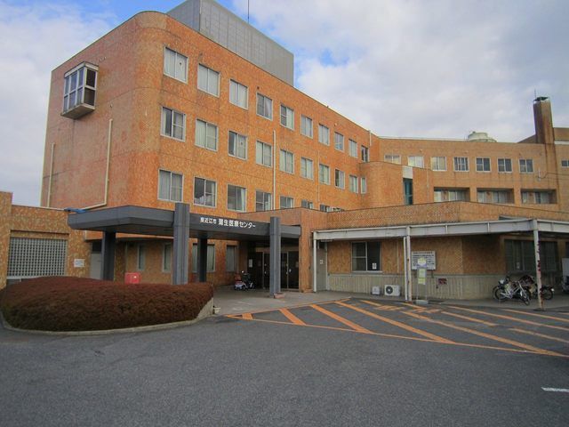 近くの東近江市蒲生医療センターまで1,210m（徒歩16分）