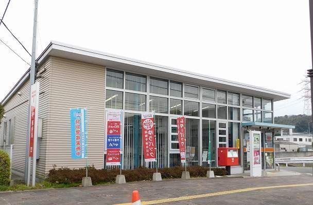 近くの原田郵便局まで1,000m（徒歩13分）