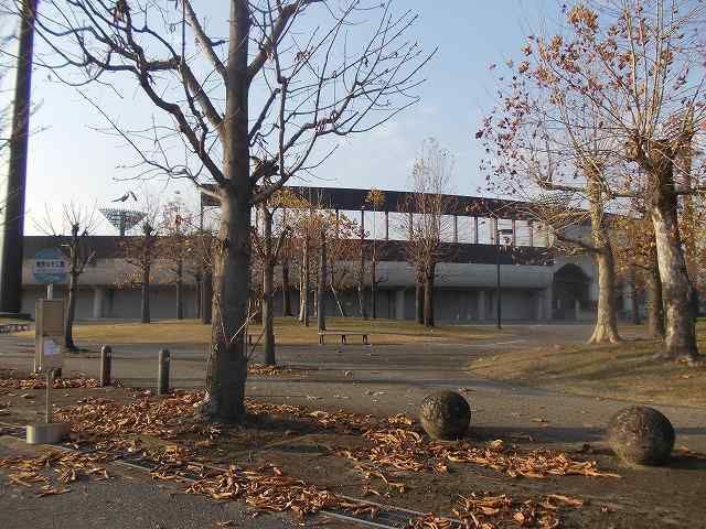 近くの清原球場まで1,700m(徒歩22分)