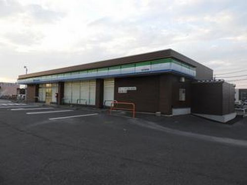 近くのファミリーマート 坂井長畑店まで140m(徒歩2分)