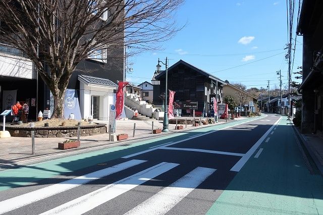 近くのオリベストリートまで1,400m（徒歩18分）