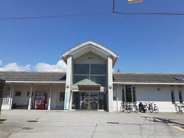 近くの駅まで110m（徒歩2分）