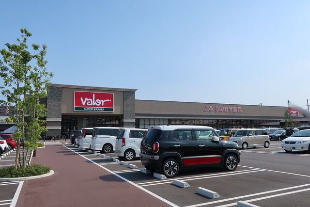 近くのバローまで600m(徒歩8分)