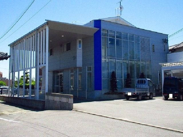 近くの古賀歯科医院まで890m(徒歩12分)