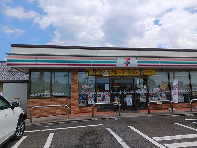 近くのセブンイレブン福井運動公園店まで414m(徒歩6分)