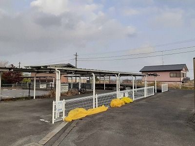 近くの駅まで820m（徒歩11分）