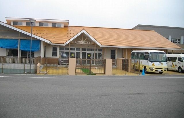 近くの河辺保育所まで200m（徒歩3分）