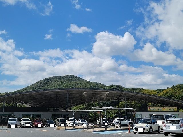 近くの道の駅ソレーネ周南まで400m（徒歩5分）