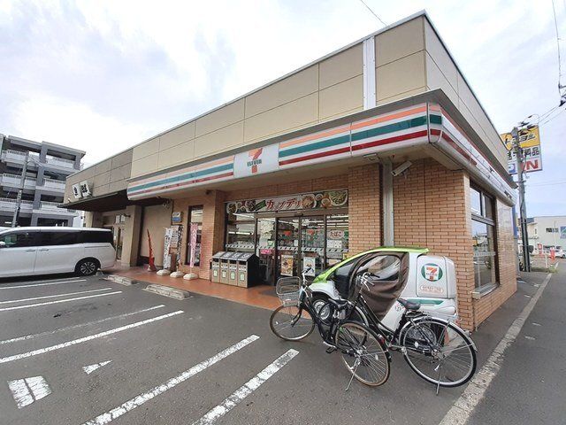 近くのセブンイレブン福室6丁目店まで450m(徒歩6分)