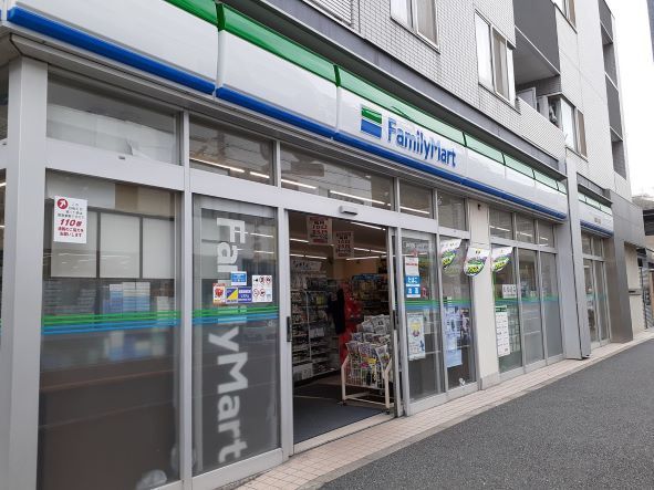 近くのファミリーマート　西船四丁目店まで88m（徒歩2分）