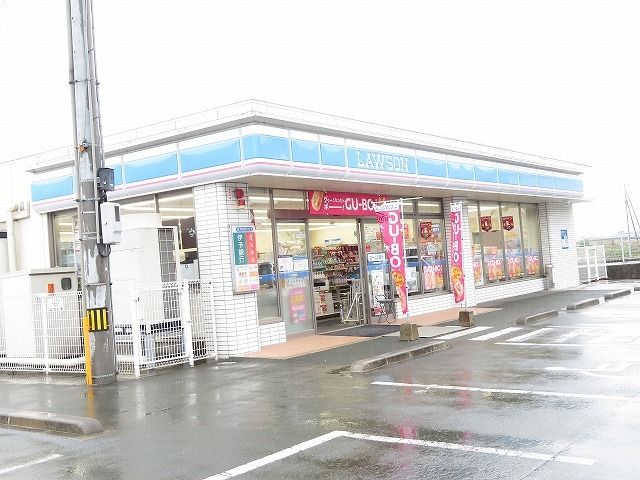 近くのコンビニまで100m（徒歩2分）