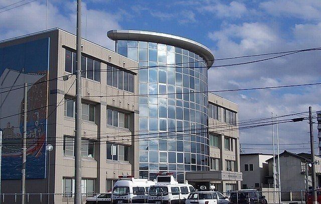 近くの秋田臨港警察署まで1,000m(徒歩13分)