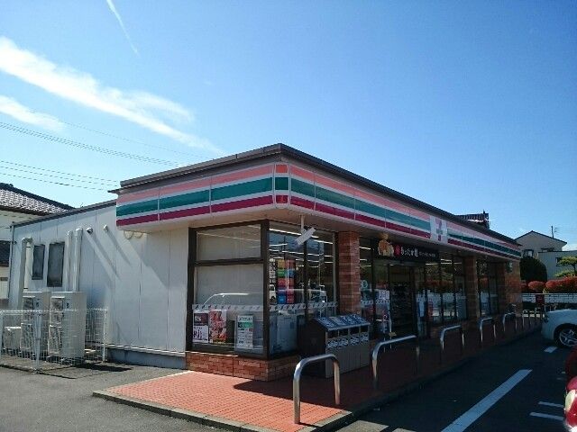 近くのセブンイレブン棟高北店まで950m（徒歩12分）