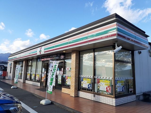近くのセブンイレブン日光瀬尾店まで400m（徒歩5分）