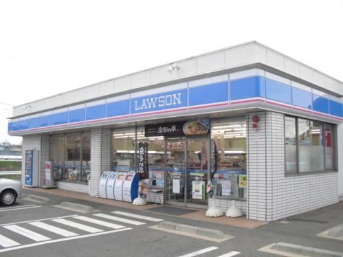 近くのローソン神明店まで700m(徒歩9分)