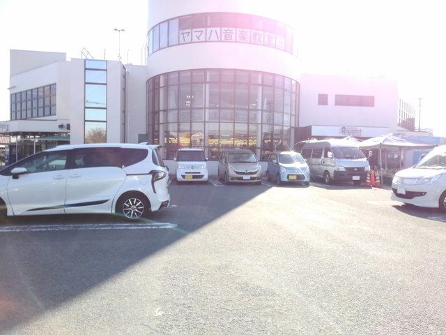 近くのにしてつストアレガネット牛頸店まで350m（徒歩5分）