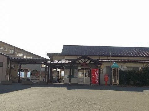近くの西上田駅まで400m（徒歩5分）