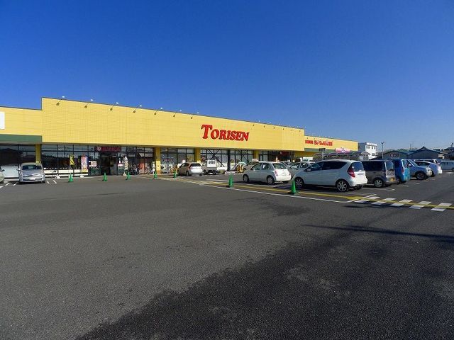 近くのとりせん邑楽町店まで450m（徒歩6分）