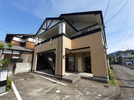 アイエスの外観画像