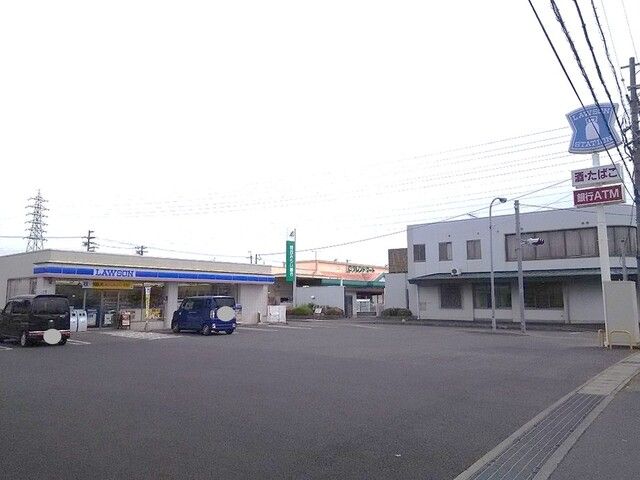 近くのセブンイレブン野洲中主店まで570m（徒歩8分）