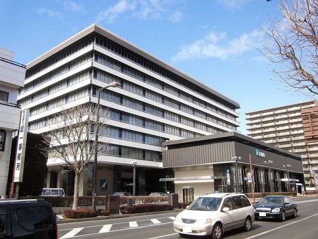 近くの足利銀行本店まで1,900m(徒歩24分)