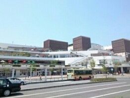 近くのテラスモール湘南まで3,460m（徒歩44分）