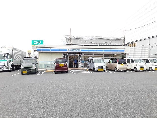近くのローソン さいたま三橋6丁目店まで650m(徒歩9分)