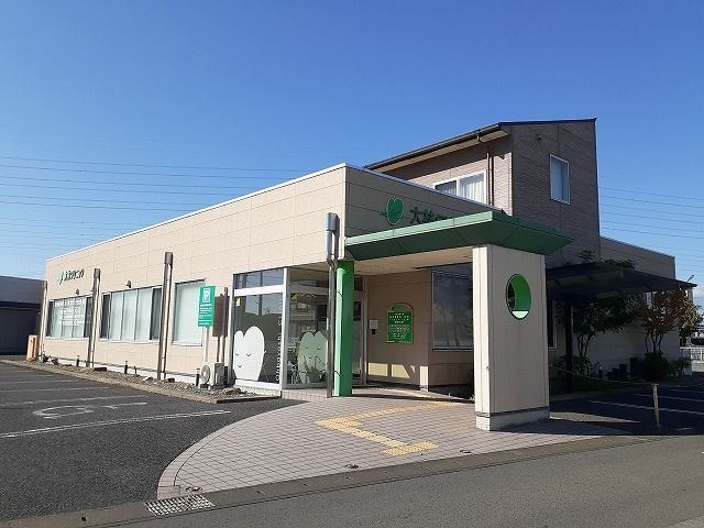 近くの大林クリニックまで1,400m（徒歩18分）