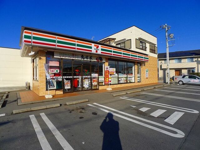近くのセブン-イレブン邑楽中野横町まで850m(徒歩11分)
