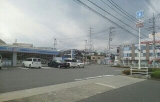 近くのローソン 長泉南一色店まで400m（徒歩5分）