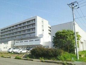 近くの柏崎総合医療センターまで800m（徒歩10分）