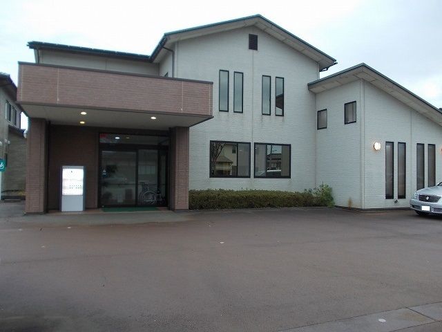 近くの北林クリニックまで600m（徒歩8分）