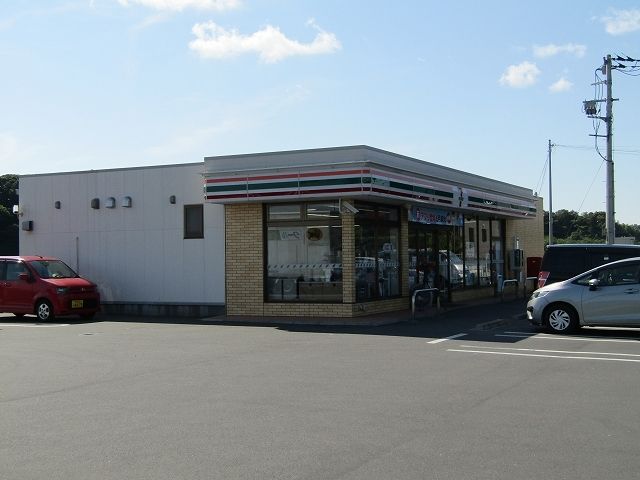 近くのセブンイレブン茂原長尾店まで270m（徒歩4分）