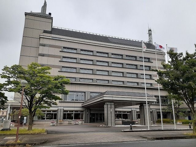 近くの役所まで790m（徒歩10分）