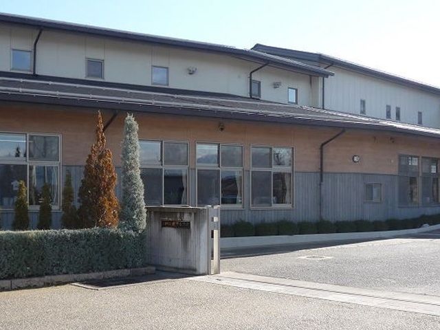 近くの城下小学校まで290m（徒歩4分）