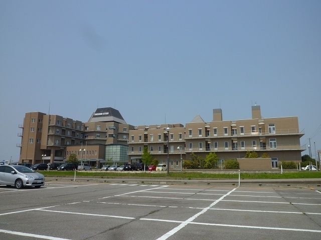 近くの金沢病院まで950m（徒歩12分）