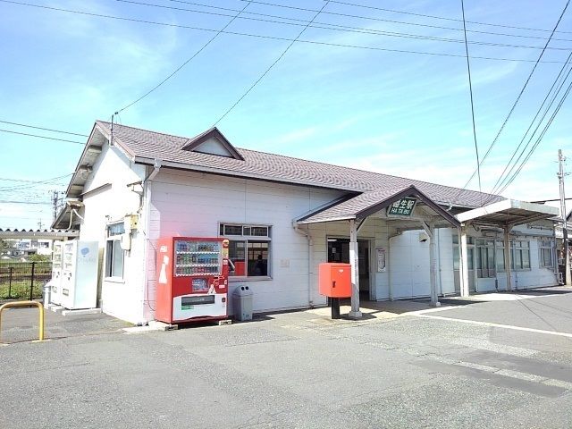 近くの幡生駅まで800m(徒歩10分)