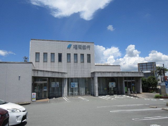 近くの福岡銀行 みやま支店まで690m(徒歩9分)