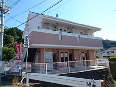 シャン・ド・フルールの外観画像