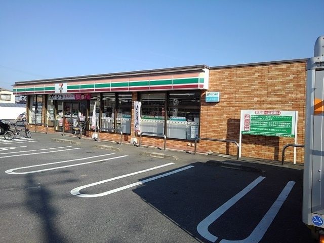 近くのセブンイレブン久留米御井町店まで880m(徒歩11分)