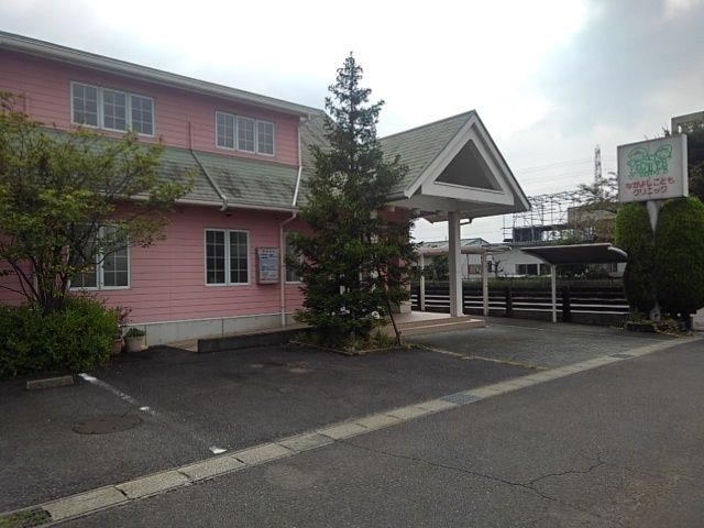 近くのなかよしクリニックまで350m(徒歩5分)