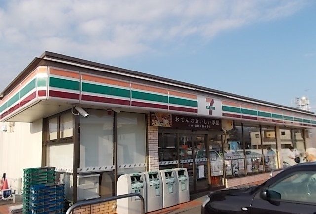 近くのコンビニまで160m（徒歩2分）