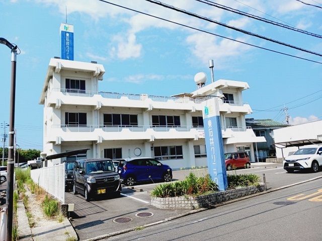 近くの東石井クリニック様まで1,000m（徒歩13分）