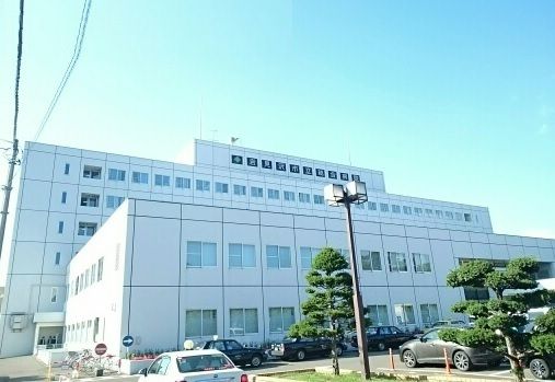 近くの岩見沢市立総合病院まで710m(徒歩9分)