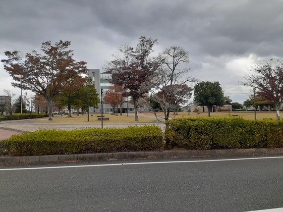 近くのサンメッセ鳥栖まで290m(徒歩4分)