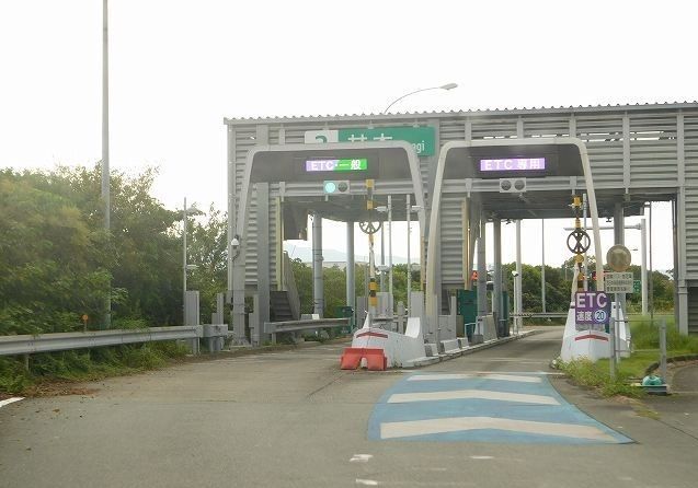 近くの甘木インターまで2,100m(徒歩27分)